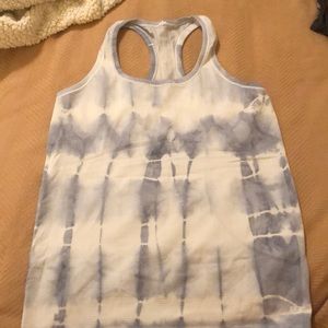 Tie-dye women’s Lululemon tank top